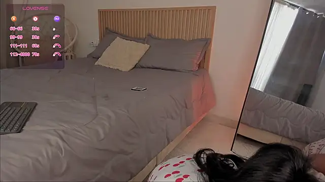 Little Emma 11 online show from 02/11/26, 01:27