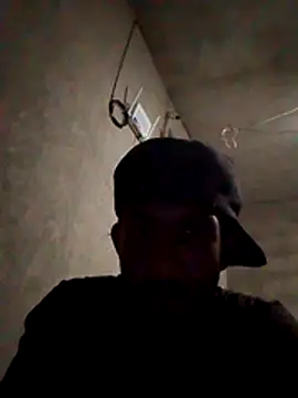 Snapshot of Orlao25cm chatting on 11/08/25, 01:39 Orlao25cm online show from 11/08/25, 01:39