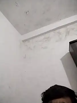 Snapshot of OliveGreen22 chatting on 10/29/25, 07:43 OliveGreen22 online show from 10/29/25, 07:43