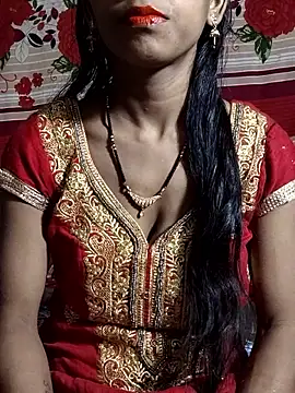 Itz Aisha   online show from 11/21/25, 06:12