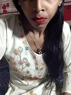 Itz Aisha   online show from 12/04/25, 06:12