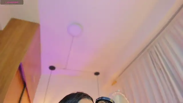 cassieestevens online show from 10/23/25, 04:56
