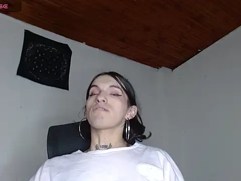 Scarlett crastrawberry online show from 04/23/26, 02:02