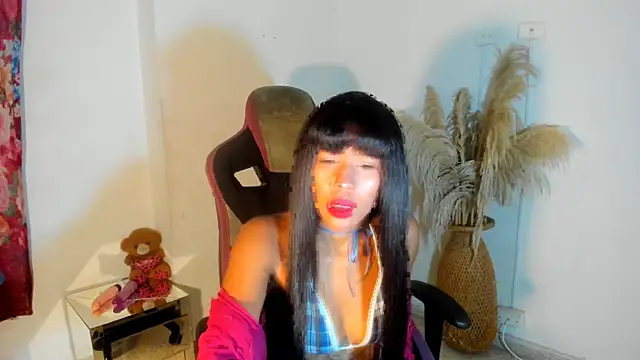 Snapshot of bad_girl_xxx chatting on 10/31/25, 08:26 bad girl xxx online show from 10/31/25, 08:26