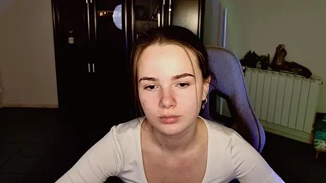 May Bloom online show from 01/06/26, 09:13