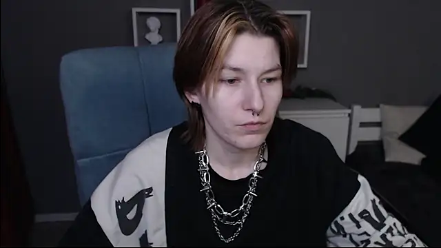 guitarandangell online show from 02/10/26, 08:18