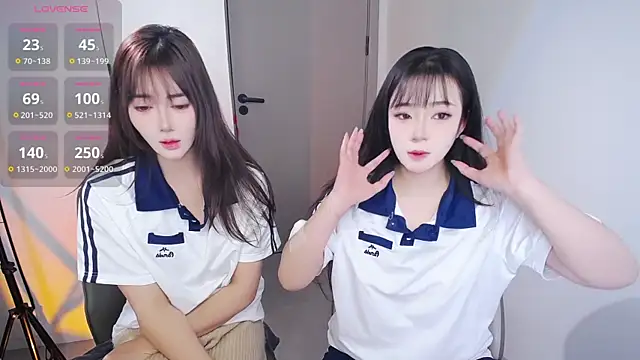 Kinadolly online show from 11/21/25, 10:03