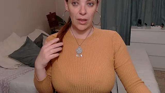 Snapshot of ginger_mommy chatting on 05/05/26, 07:38 ginger mommy online show from 05/05/26, 07:38