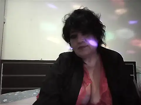 Laura Sky  online show from 11/02/25, 06:10