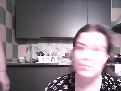 Laura Sky  online show from 11/03/25, 06:09