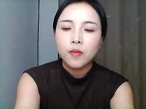 zxcvbnmqwas213 online show from 10/31/25, 05:03