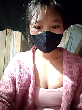 linh-miu99 online show from 01/05/26, 06:33