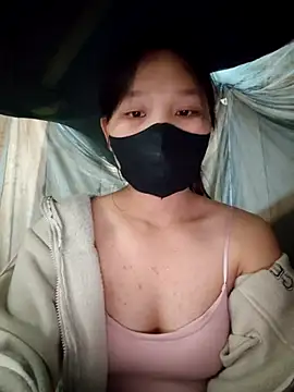 linh-miu99 online show from 01/19/26, 06:17