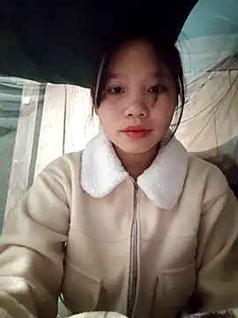 linh-miu99 online show from 01/31/26, 09:24