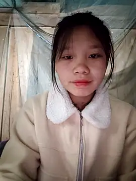 linh-miu99 online show from 02/08/26, 08:12