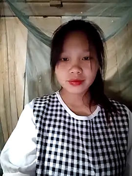 linh-miu99 online show from 03/05/26, 03:02