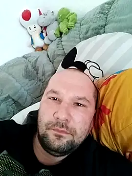 Snapshot of Berghochzugfahrt chatting on 11/08/25, 07:41 Berghochzugfahrt online show from 11/08/25, 07:41