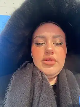 KiraSunshine online show from 01/11/26, 04:06