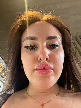 KiraSunshine online show from 02/19/26, 04:19