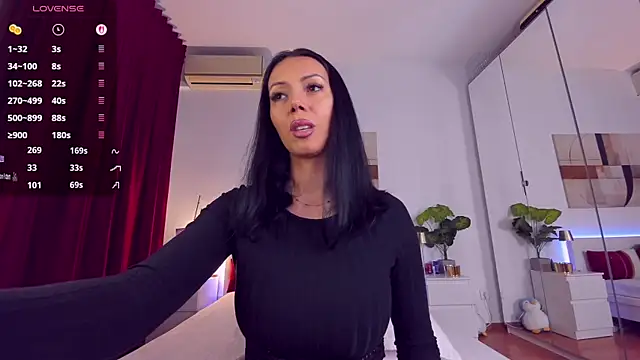 nadeen na online show from 11/11/25, 05:24