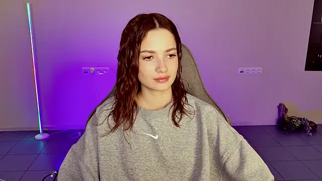 KiraVair online show from 02/10/26, 12:53