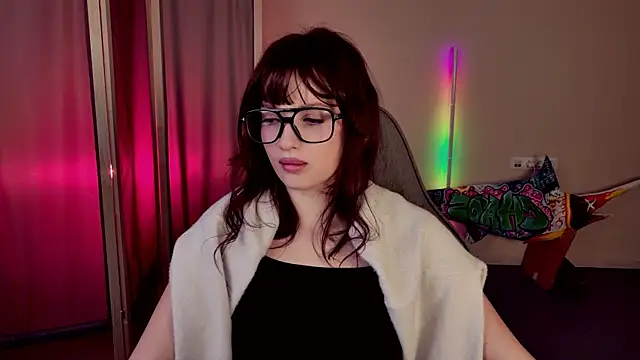 KiraVair online show from 04/14/26, 12:11