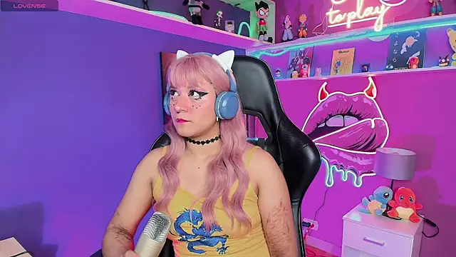 LuanEter online show from 02/28/26, 01:45