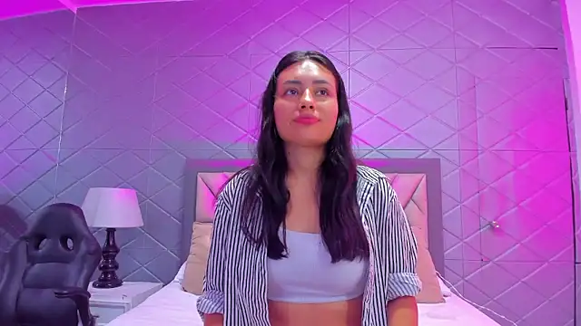 ViolettRouse online show from 12/19/25, 05:09