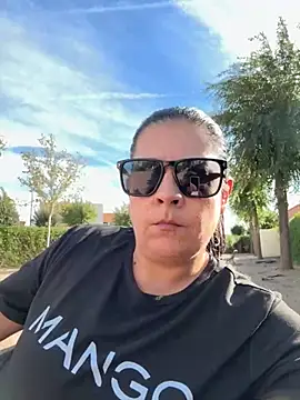 Milfs1982 online show from 10/20/25, 03:12