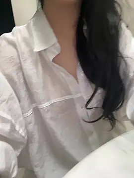 Snapshot of Minhee22 chatting on 11/11/25, 05:35 Minhee22 online show from 11/11/25, 05:35