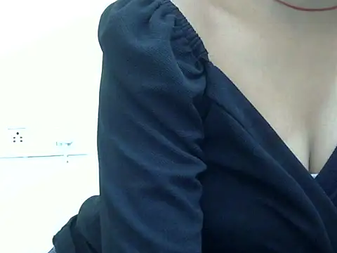 Snapshot of alexaroliluv chatting on 10/25/25, 05:37 alexaroliluv online show from 10/25/25, 05:37