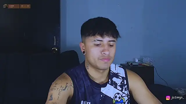 Snapshot of jhon_mendoza_ chatting on 10/27/25, 02:54 jhon mendoza online show from 10/27/25, 02:54