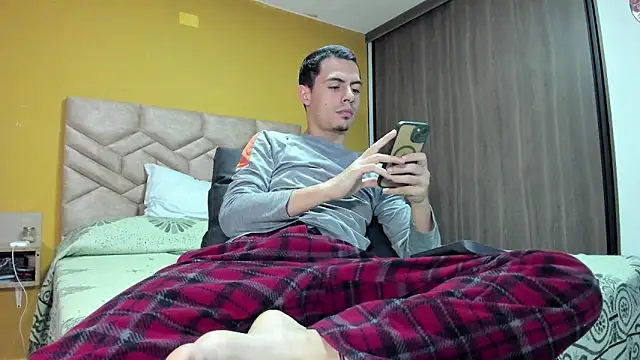 Gregory mancini online show from 04/20/26, 01:52