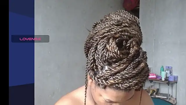 Kailyyhot online show from 12/19/25, 04:03