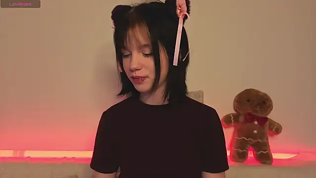 Snapshot of ruby_dallos chatting on 02/17/26, 10:38 ruby dallos online show from 02/17/26, 10:38