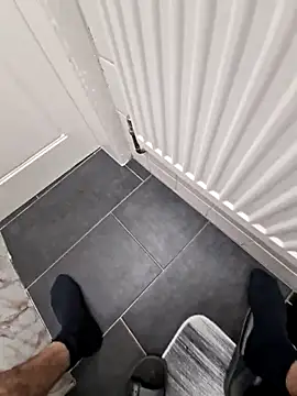 16enes16 online show from 10/26/25, 11:05