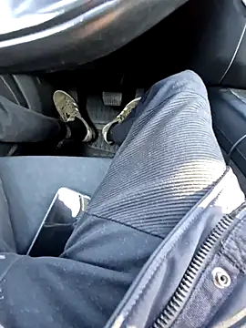 16enes16 online show from 11/01/25, 12:29