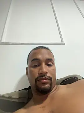 casalbrhot25 online show from 11/04/25, 01:59