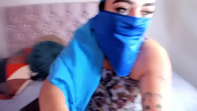 Inaya Khalifa online show from 10/26/25, 01:55