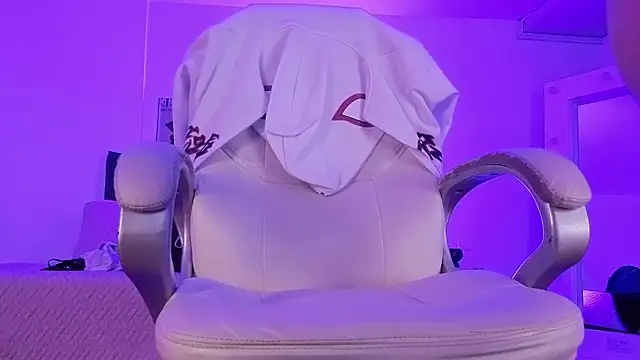 littlee red online show from 02/03/26, 02:53