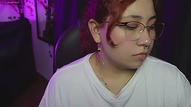 littlee red online show from 05/05/26, 10:29