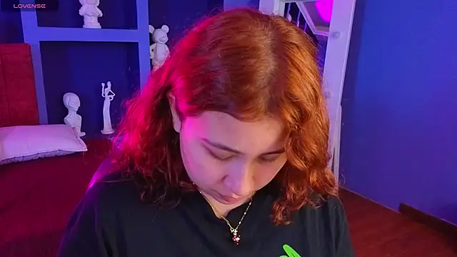 littlee red online show from 05/10/26, 08:14