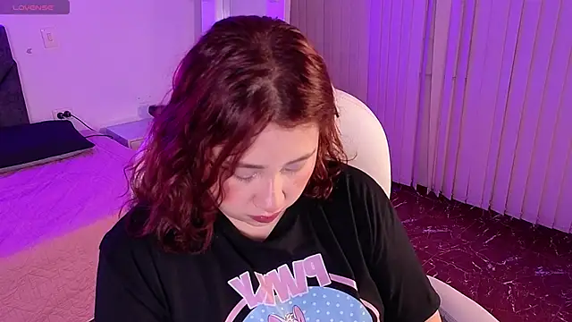 littlee red online show from 05/26/26, 08:27
