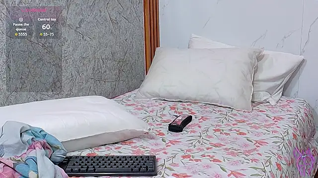 matureahomegirl online show from 07/18/26, 03:00