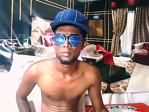 IndianThuggin online show from 04/18/26, 07:01