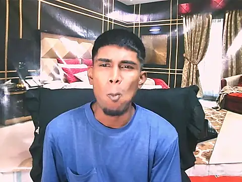 Snapshot of IndianThuggin chatting on 06/17/26, 05:25 IndianThuggin online show from 06/17/26, 05:25