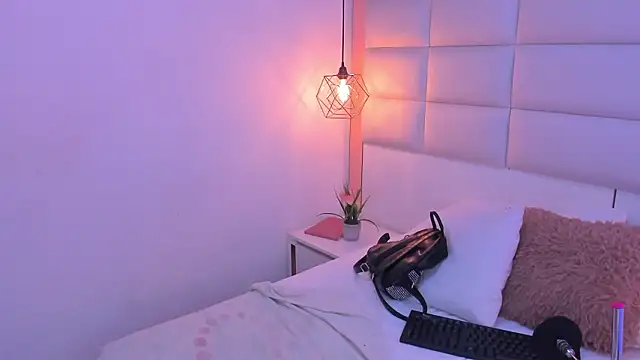 Sofia clk online show from 01/12/26, 03:01