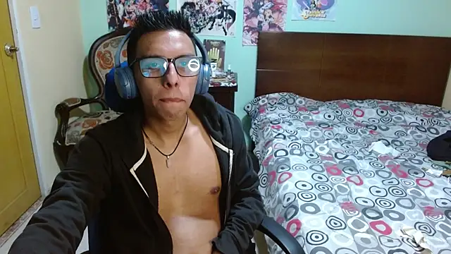 DavTwink3100 online show from 11/15/25, 02:09