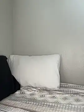 babygirlesme online show from 04/16/26, 07:36