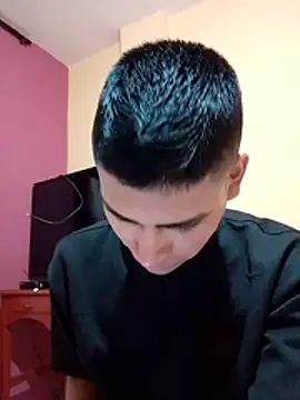 Emiliano Reyes online show from 11/17/25, 02:01